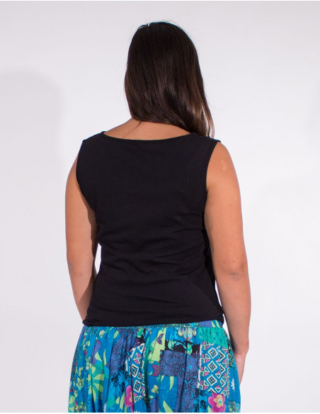 95% cotton 5% elastane plain sleeveless tee shirt and exterior stitching