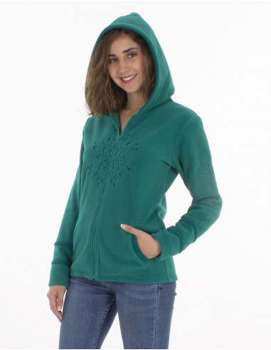 Knitted polyester polar hooded jacket with embroideries
