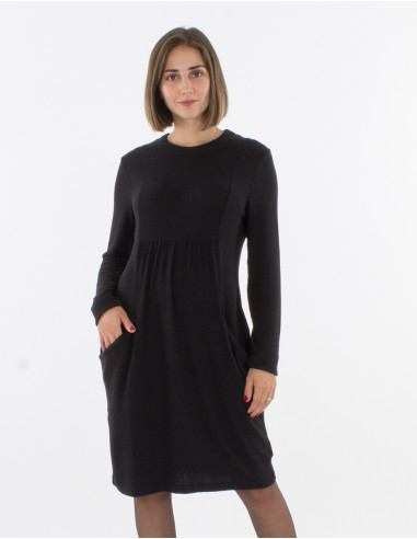 Knitted 74% rayon 21% polyester 5% elastane dress