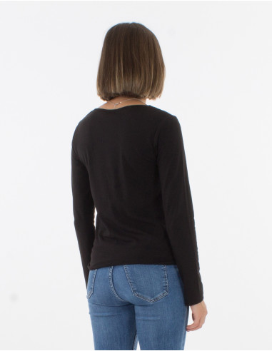 95% cotton 5% elastane tee shirt