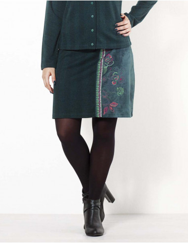 Knitted 63% polyester 32% rayon 5% elastane printed skirt