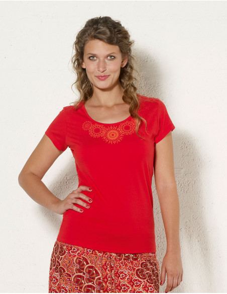 95% cotton 5% elastane mandala tee shirt and short sleeves
