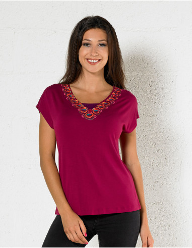 95% rayon 5% spandex tee shirt with short sleeves