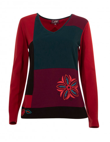 95% cotton 5% elastane tee shirt with patchs