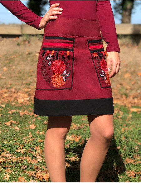 Cotton skirt with embroideries and pompoms
