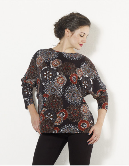 Knitted 95% polyester 5% elastane pullover
