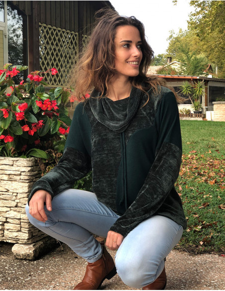 Knitted polyester pullover with patchs