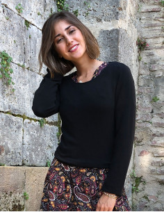 Knitted Sweater 74% Viscose 21% Polyester 5% Elasthanne 2