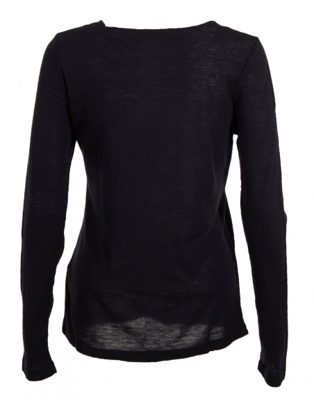 Jacket with long sleeves