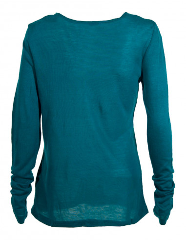 Jacket with long sleeves