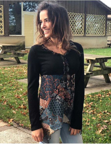 Knitted 95% polyester 5% elastane tunic with lining patchorient print