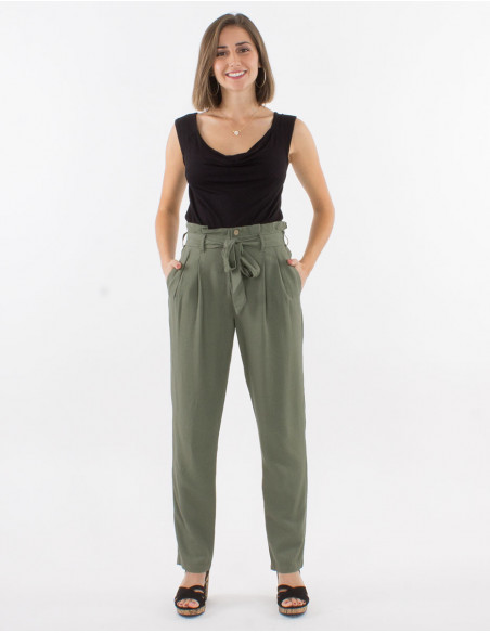70% viscose 30% linen pants with pleats at the waist