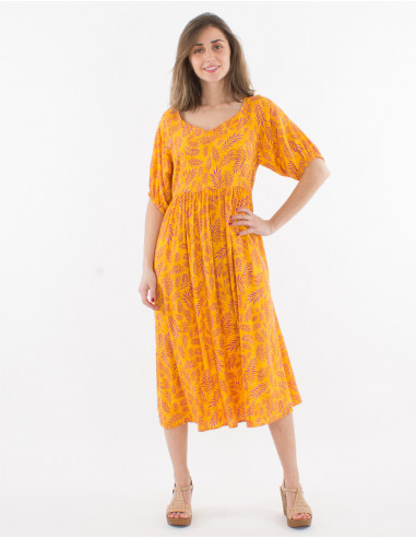 Long viscose dress with short sleeves and banana print