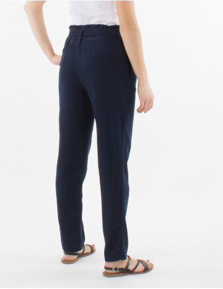 70% viscose 30% linen pants with pleats at the waist