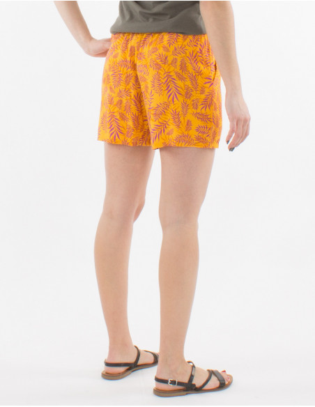 Viscose shorts with banana print
