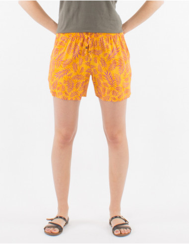 Viscose shorts with banana print