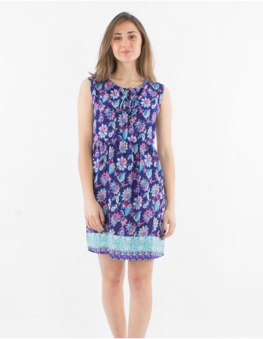 Sleeveless polyester buttoned dress with holi flower print