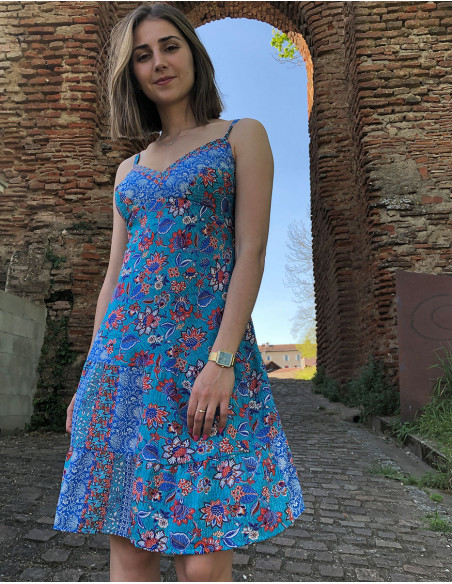 Polyester dress with wraps and holi flower print