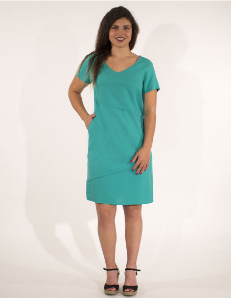 54% linen 46% viscose dress with v-neck and short sleeves