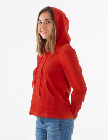 Pull maille 95% Polyester 5% Elasthanne à capuche