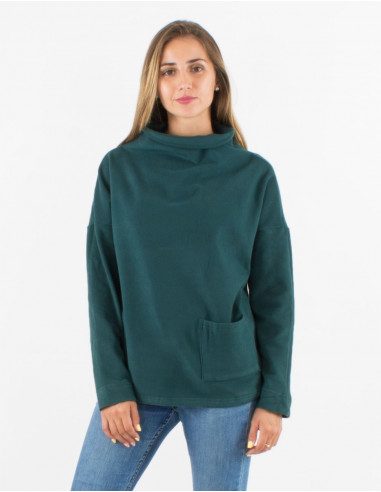 Knitted 95% polyester 5% elastane sweater