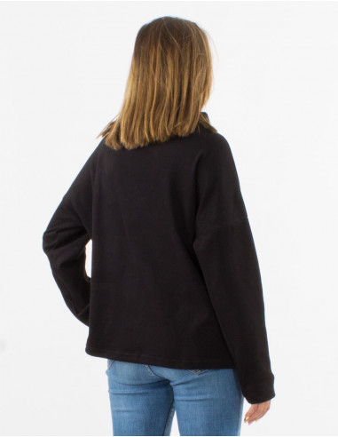 Knitted 95% polyester 5% elastane sweater