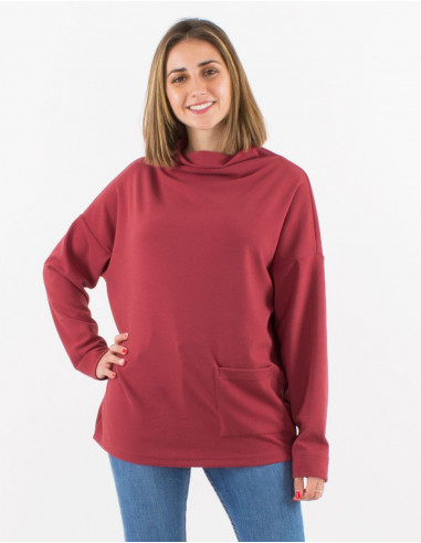 Knitted 95% polyester 5% elastane sweater