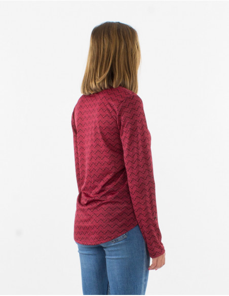 Knitted 96% polyester 4% elastane buttoned blouse with "geo" print