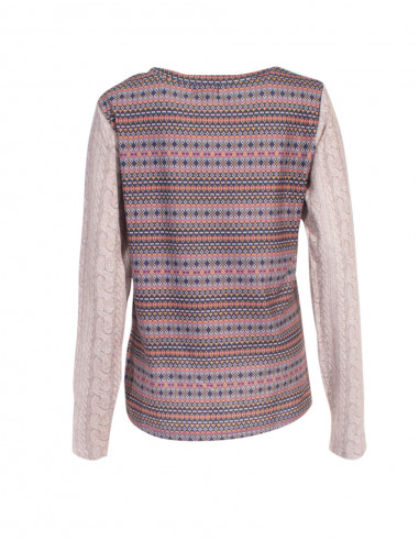 97% Polyester 3% Elastane tee shirt with place print