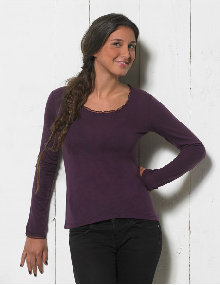 Tee shirt with long sleeves