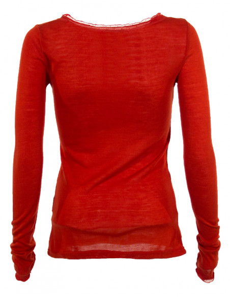 Tee shirt with long sleeves