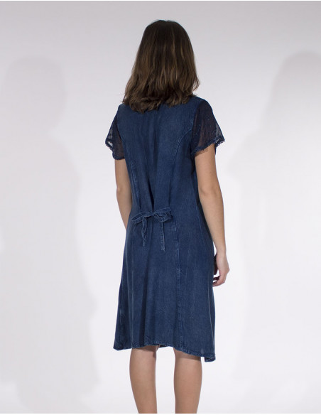 Rayon dress with short sleeves