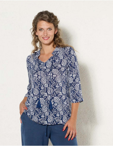 Rayon blouse with 3/4 sleeves and fleurette print