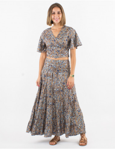 Polyester sari top with short sleeves and silver print