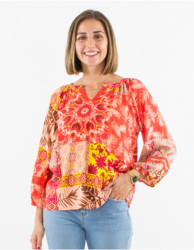 Buttoned viscose blouse with 3/4 sleeves and fantasie print
