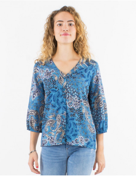 Polyester buttoned blouse with 3/4 sleeves and silver pansy print