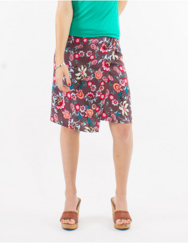 Short viscose skirt with bohemian print