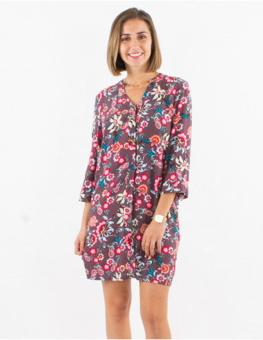 Viscose buttoned dress with roll-up 3/4 sleeves and bohemian print