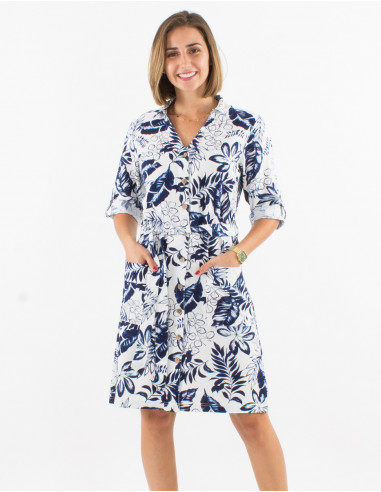 70% viscose 30% linen buttoned dress with roll-up 3/4 sleeves and exotique print