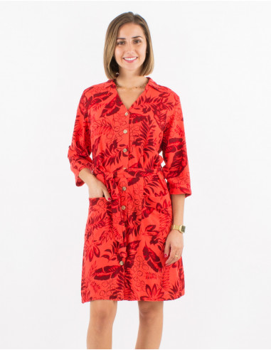 70% viscose 30% linen buttoned dress with roll-up 3/4 sleeves and exotique print
