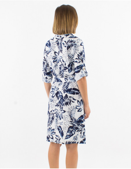 70% viscose 30% linen buttoned dress with roll-up 3/4 sleeves and exotique print