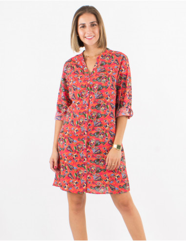 Short polyester buttoned dress with roll-up 3/4 sleeves and mistery print