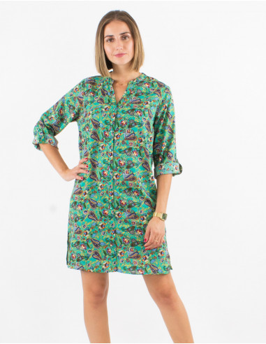 Short polyester buttoned dress with roll-up 3/4 sleeves and mistery print