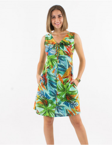 Viscose sleeveless dress with v-neck and hawai print