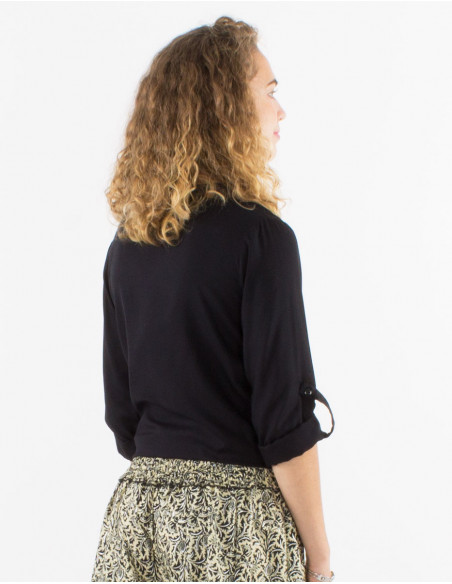 Plain buttoned long sleeves viscose blouse