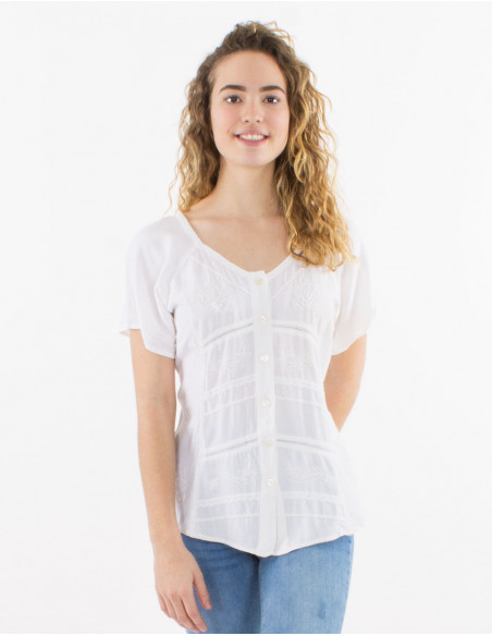 Embroidered sw viscose blouse with short sleeves