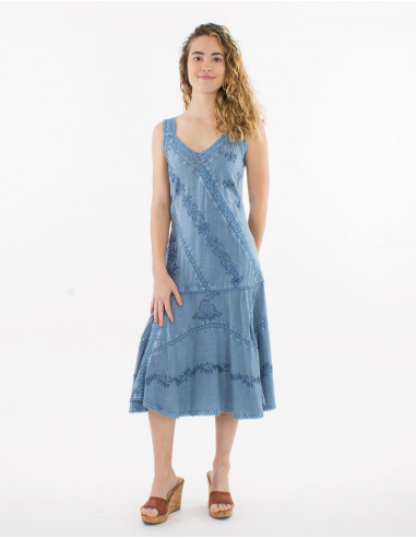 Embroidered viscose dress with large straps