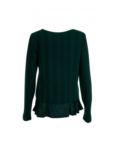 Knitted 63% polyester 32% rayon 5% elastane pullover