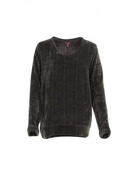 Knitted polyester pullover