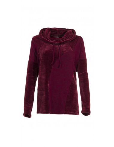 Knitted polyester pullover with patchs